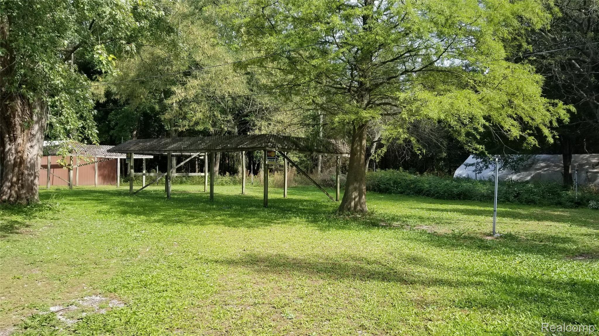 19325 Wahrman Road New Boston, MI 48164 - Photo 55 of 57 Yard5.jpg