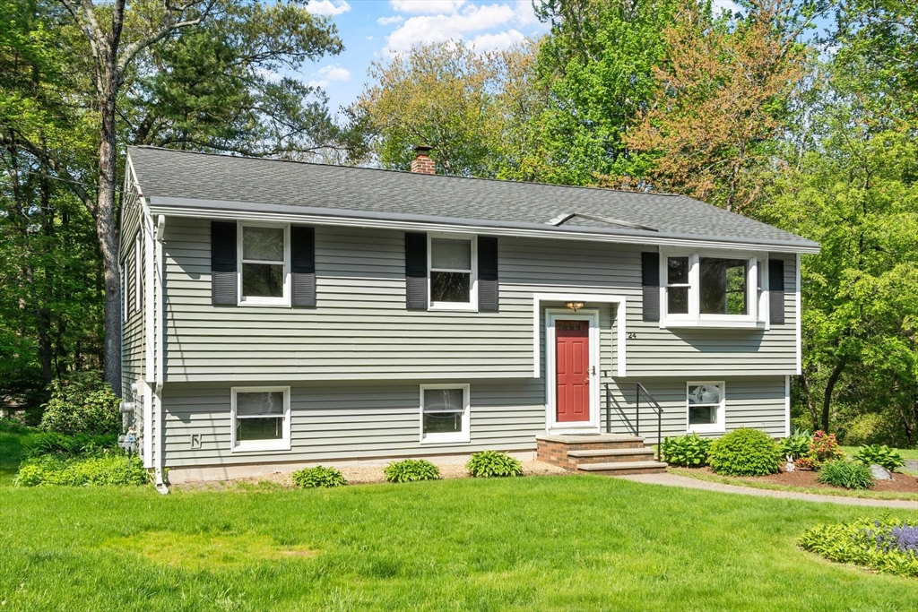 24 Meadowview Road Georgetown, MA 01833 - Photo 4 of 42