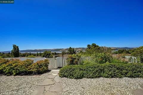 $948,500 | 274 James Court, Benicia, CA 94510