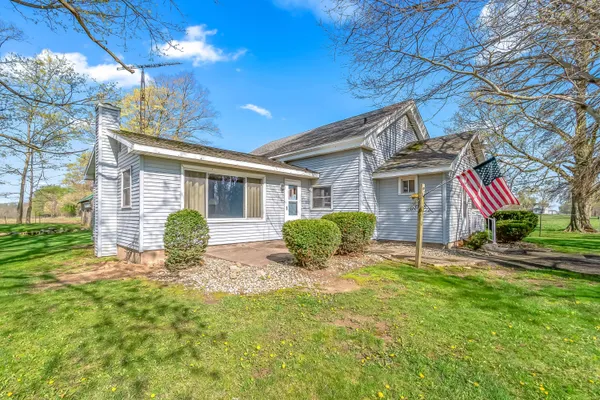 $179,900 | 650 Boone Road, Quincy, MI 49082