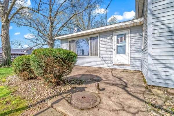 $179,900 | 650 Boone Road, Quincy, MI 49082