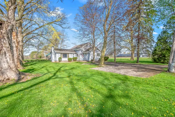 $179,900 | 650 Boone Road, Quincy, MI 49082