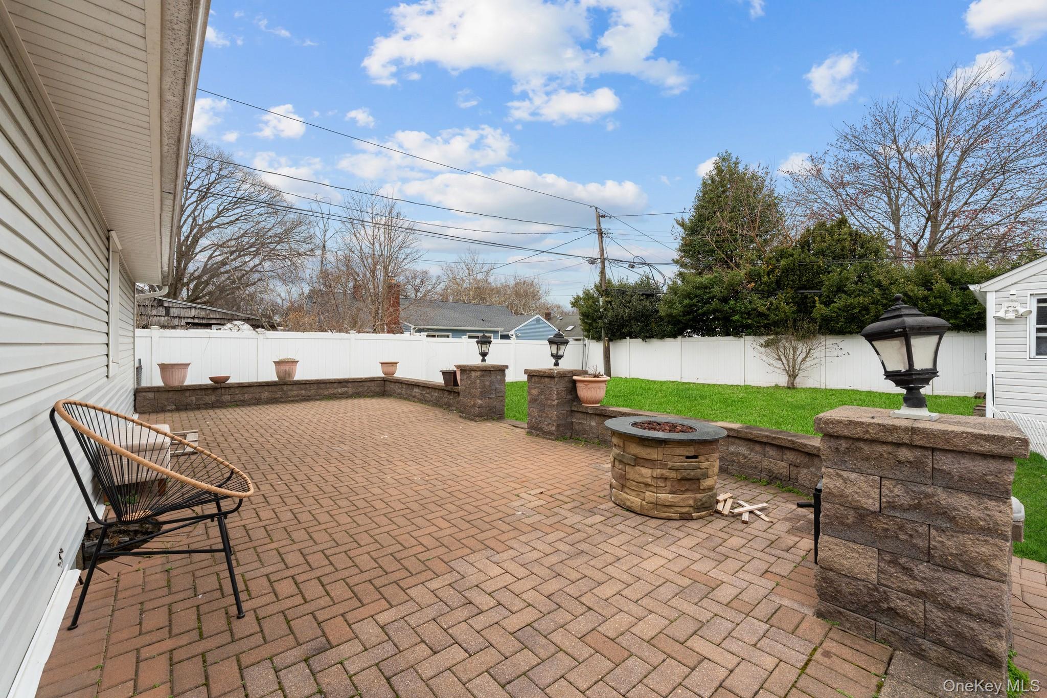 762 Buchanan Road East Meadow, NY 11554 - Photo 6 of 40 a park view with a seating space