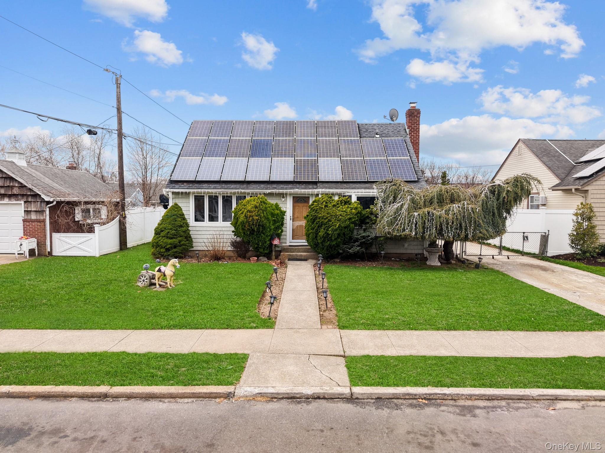 762 Buchanan Road East Meadow, NY 11554 - Photo 8 of 40 a view of yard