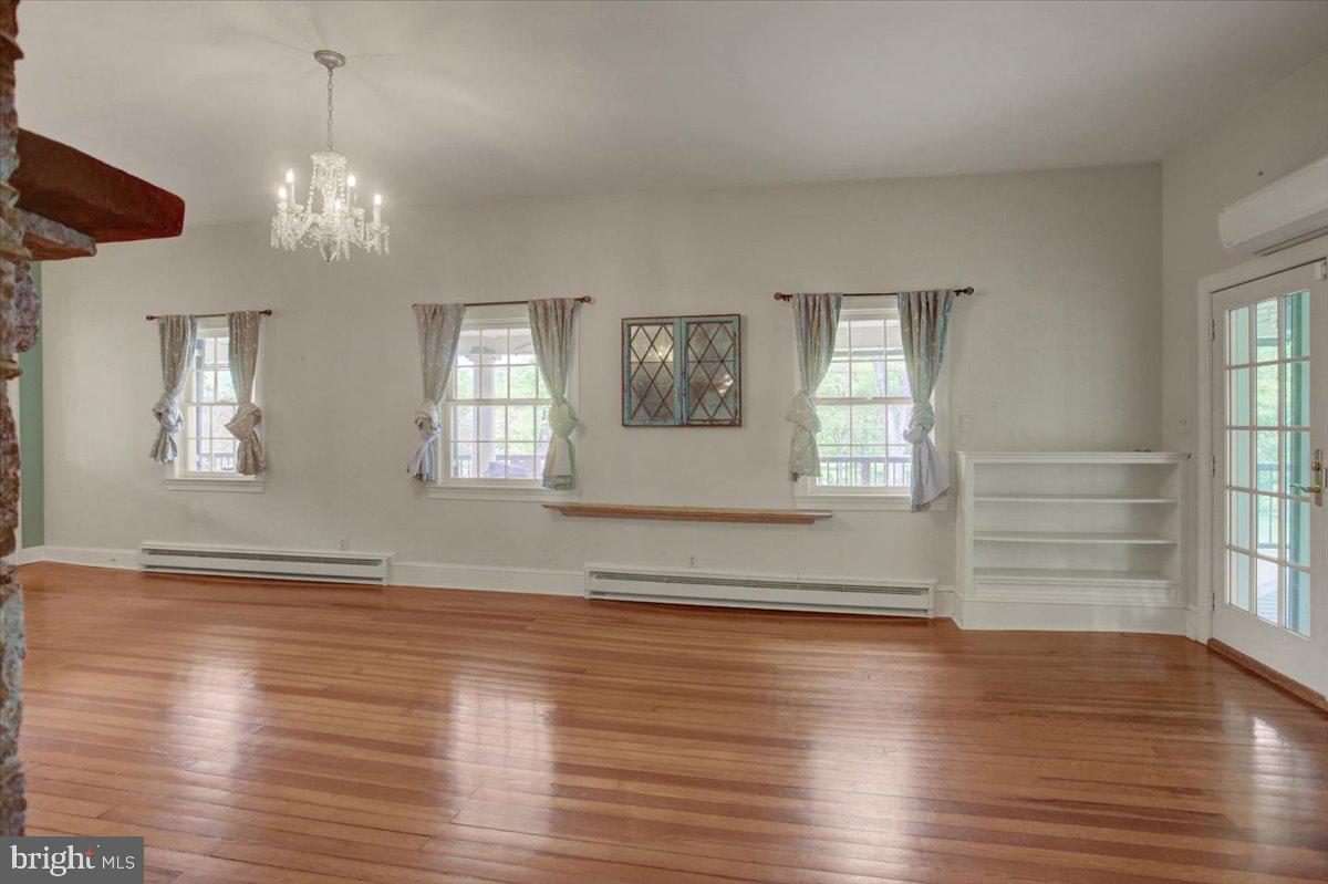 12458 Monterey Lane Blue Ridge Summit, PA 17214 - Photo 27 of 92 Living Room
