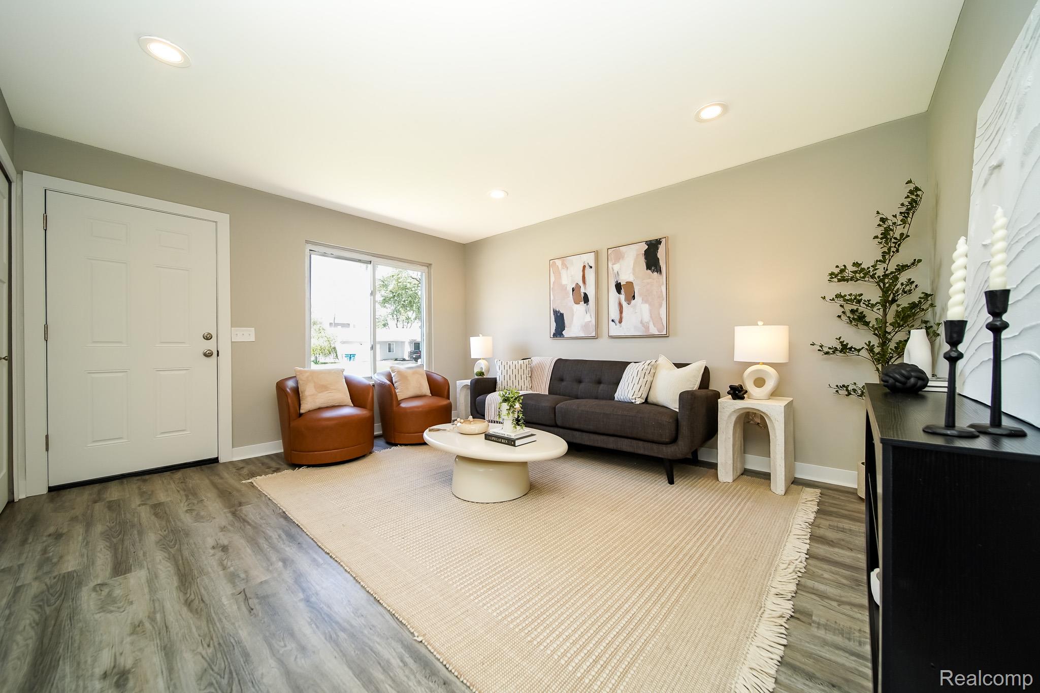 32100 Ruehle Avenue Warren, MI 48093 - Photo 9 of 54 DDS03569.jpg