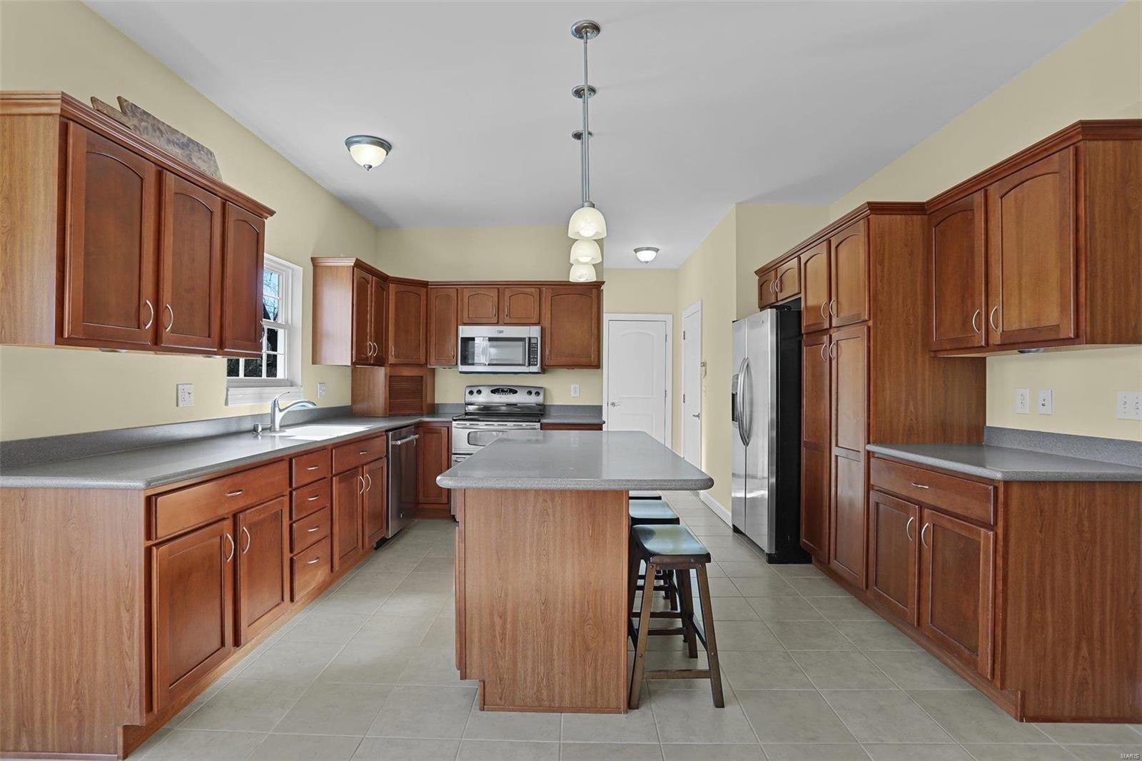 1510 Gerber Road Edwardsville, IL 62025 - Photo 11 of 45 Gallery Image 11