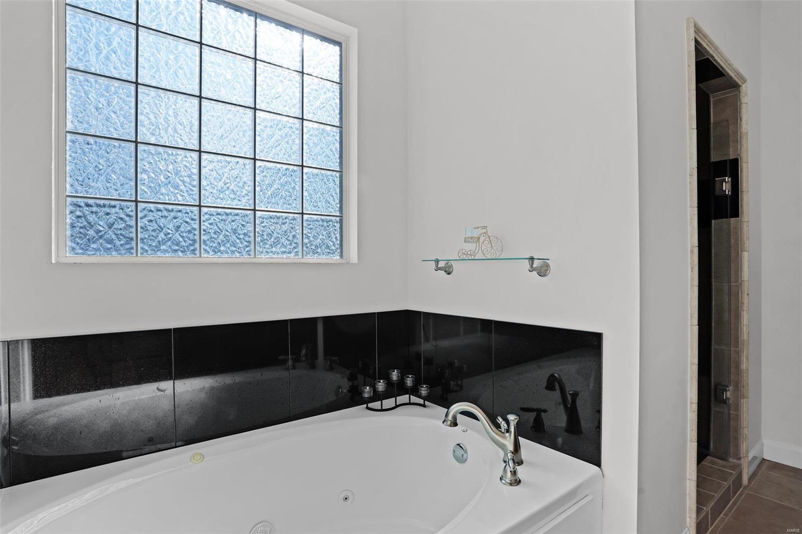 1510 Gerber Road Edwardsville, IL 62025 - Photo 17 of 45 Gallery Image 17