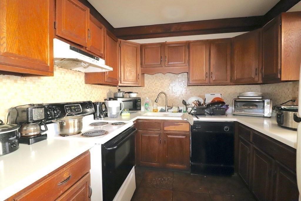 9 Hackfeld Road Worcester, MA 01609 - Photo 5 of 22 Gallery Image 5