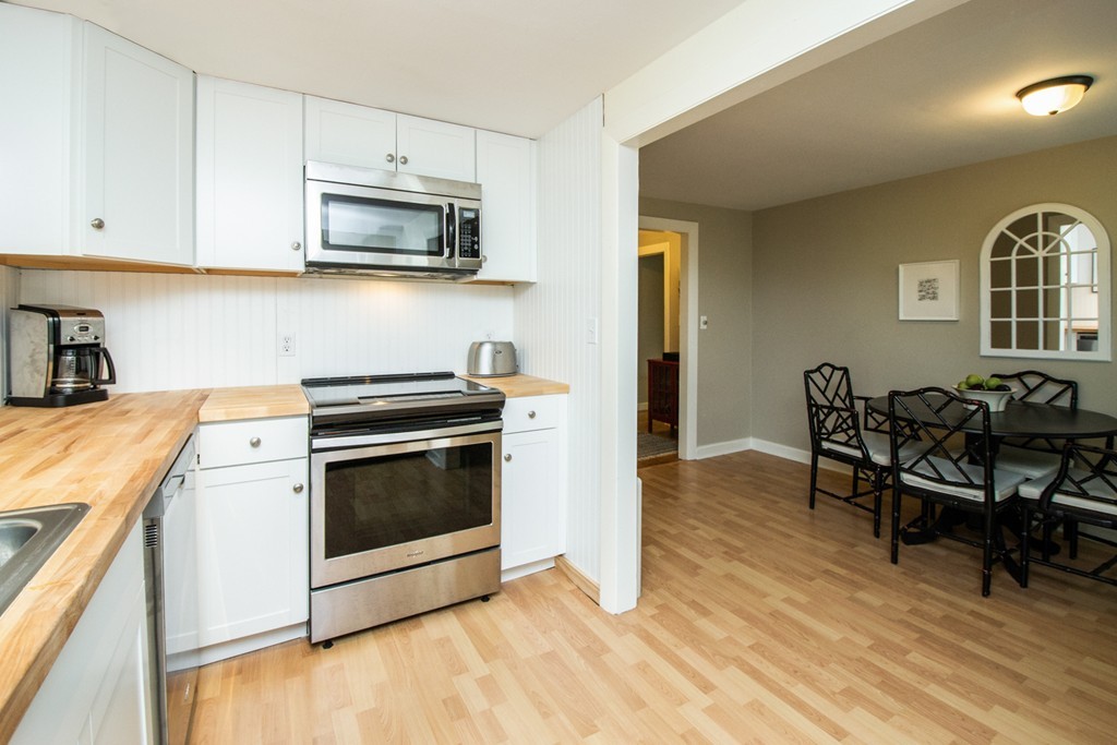 177 Concord Road Lincoln, MA 01773 - Photo 5 of 25