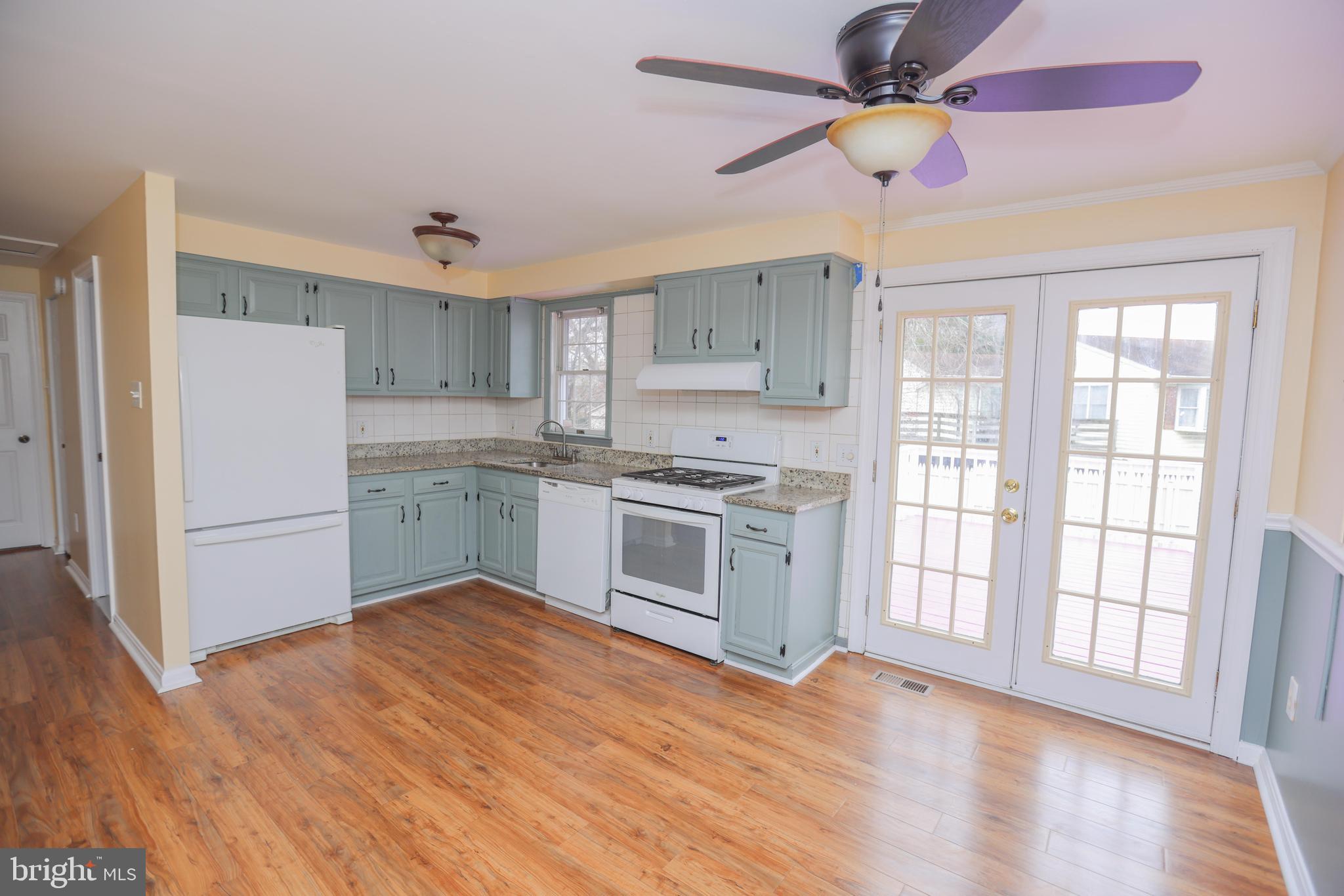 6013 Shady Spring Avenue Baltimore, MD 21237 - Photo 6 of 33