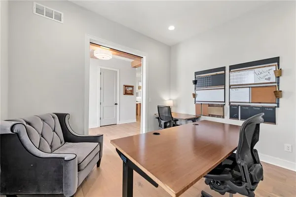 $2,250,000 | 7270 Northwest Fawn Avenue, Parkville, MO 64152