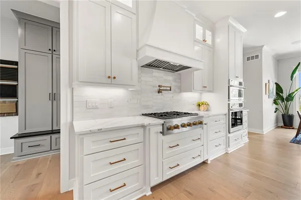 $2,250,000 | 7270 Northwest Fawn Avenue, Parkville, MO 64152