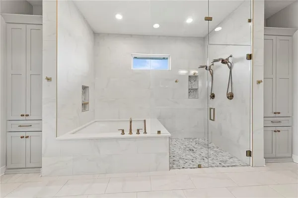 $2,250,000 | 7270 Northwest Fawn Avenue, Parkville, MO 64152