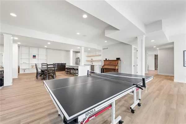 $2,250,000 | 7270 Northwest Fawn Avenue, Parkville, MO 64152