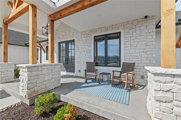 $2,250,000 | 7270 Northwest Fawn Avenue, Parkville, MO 64152