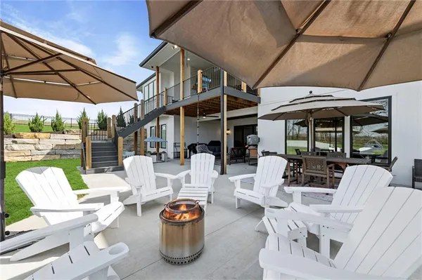 $2,250,000 | 7270 Northwest Fawn Avenue, Parkville, MO 64152