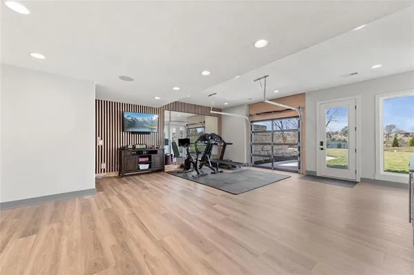 $2,250,000 | 7270 Northwest Fawn Avenue, Parkville, MO 64152