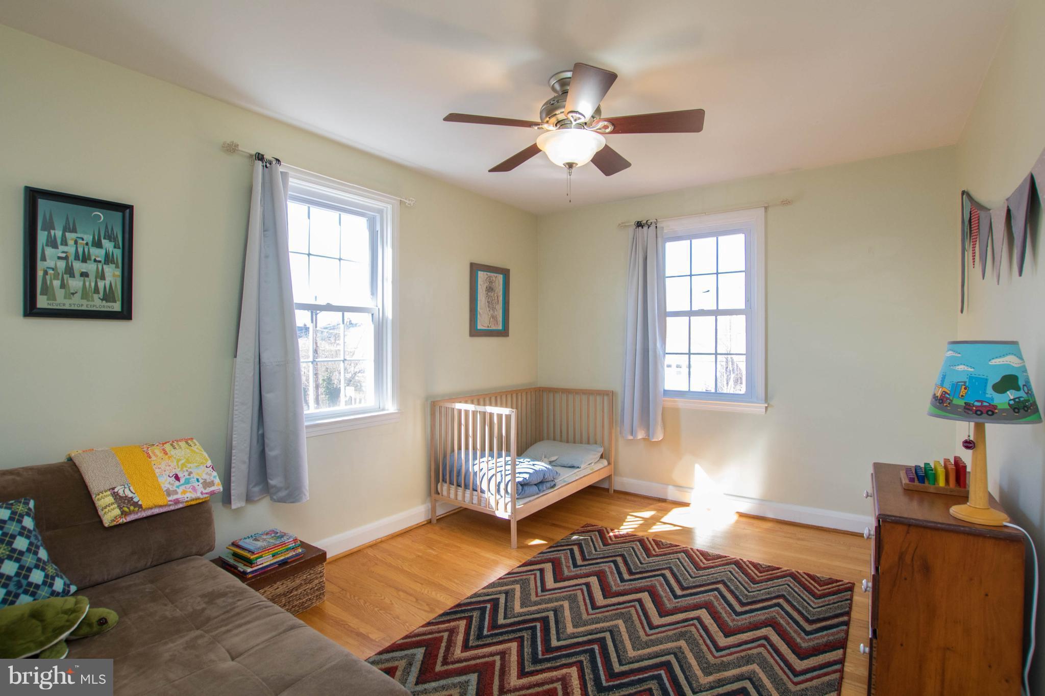 128 Overbrook Road Baltimore, MD 21212 - Photo 15 of 29 a living room with furniture and a window