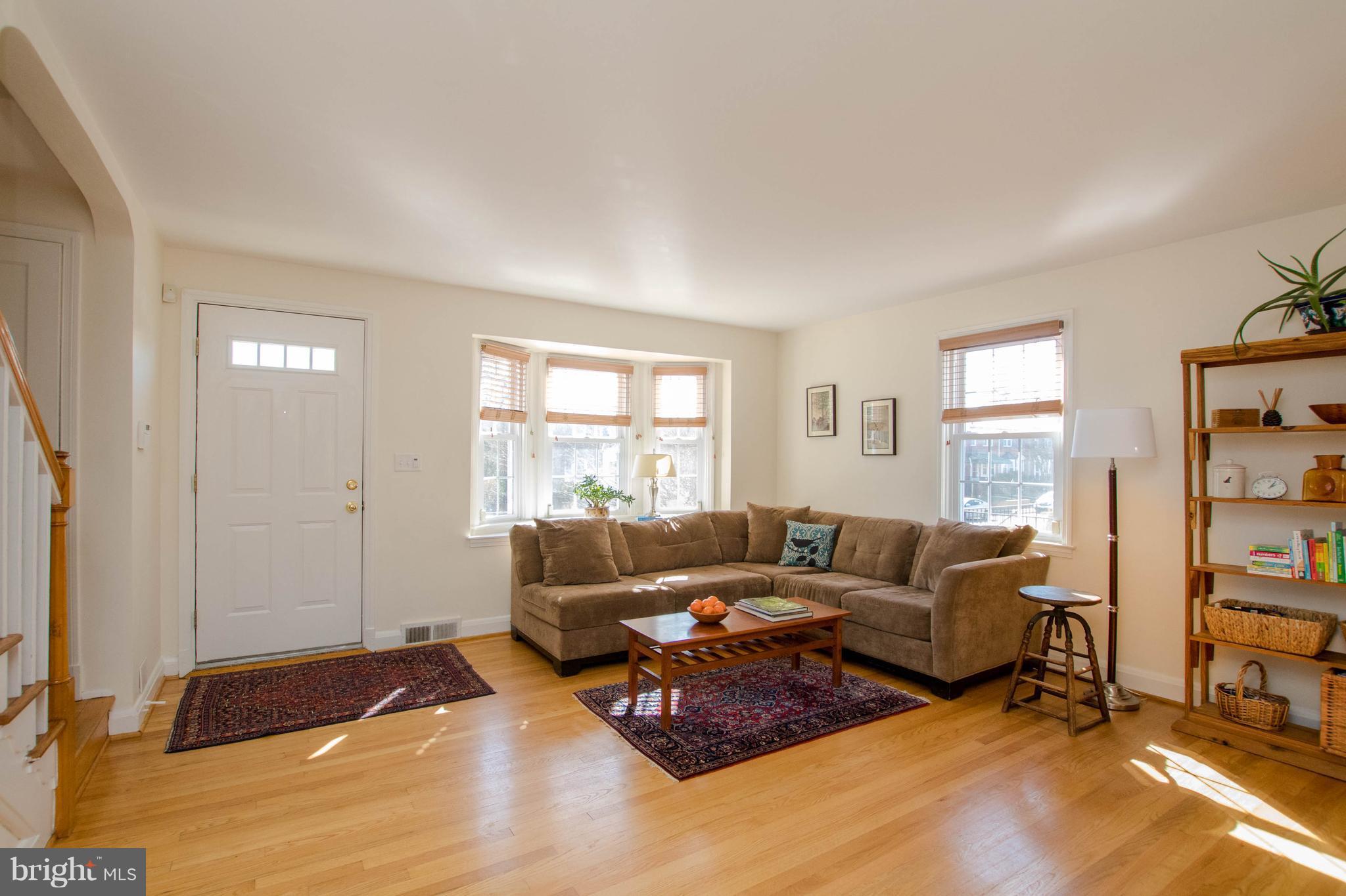 128 Overbrook Road Baltimore, MD 21212 - Photo 3 of 29 a living room with furniture and a window