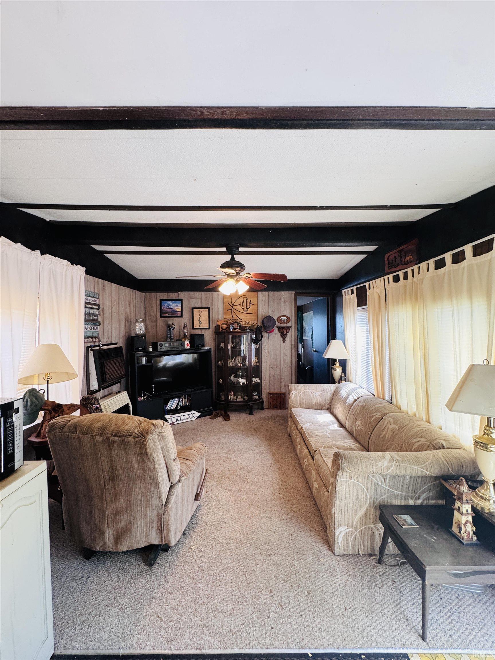 11494 West Paradise Road Monticello, IN 47960 - Photo 17 of 32