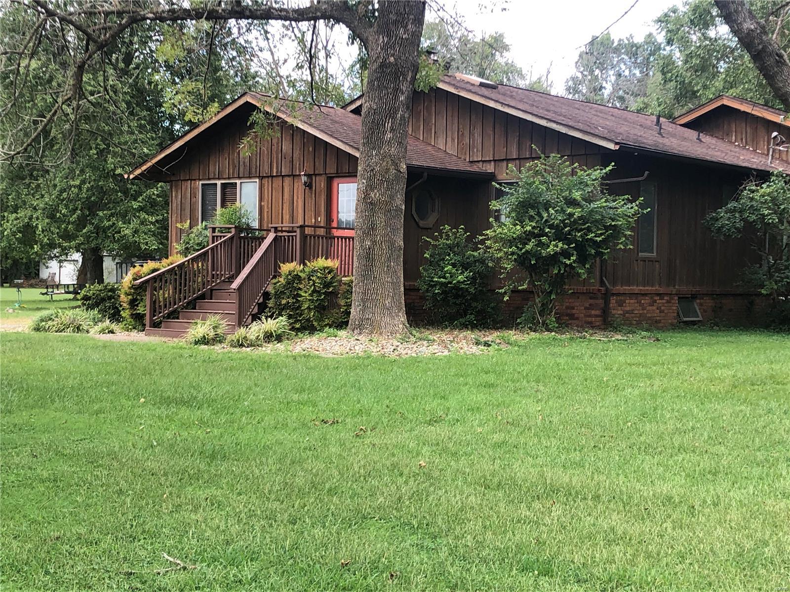 13033 Bowling Alley Road Benton, IL 62812 - Photo 1 of 14 Gallery Image 1