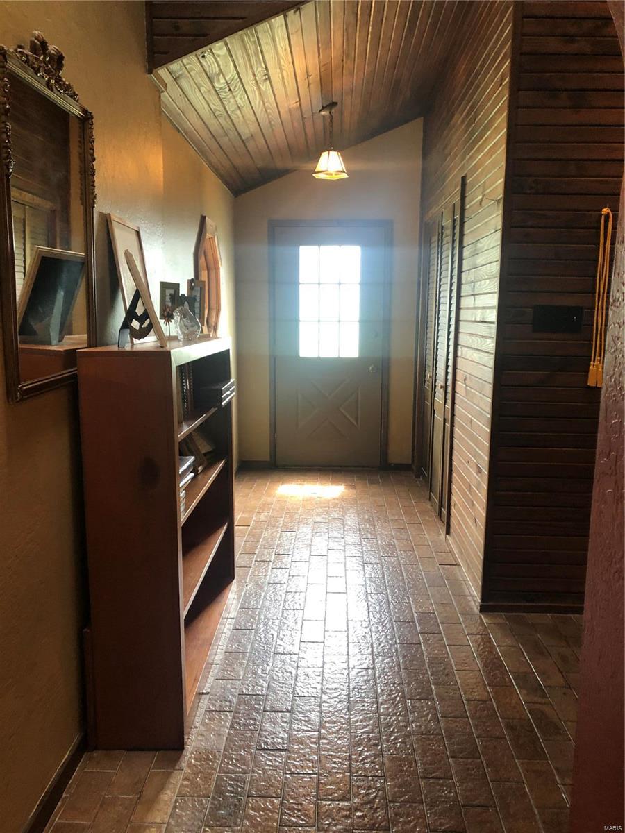 13033 Bowling Alley Road Benton, IL 62812 - Photo 13 of 14 Gallery Image 13