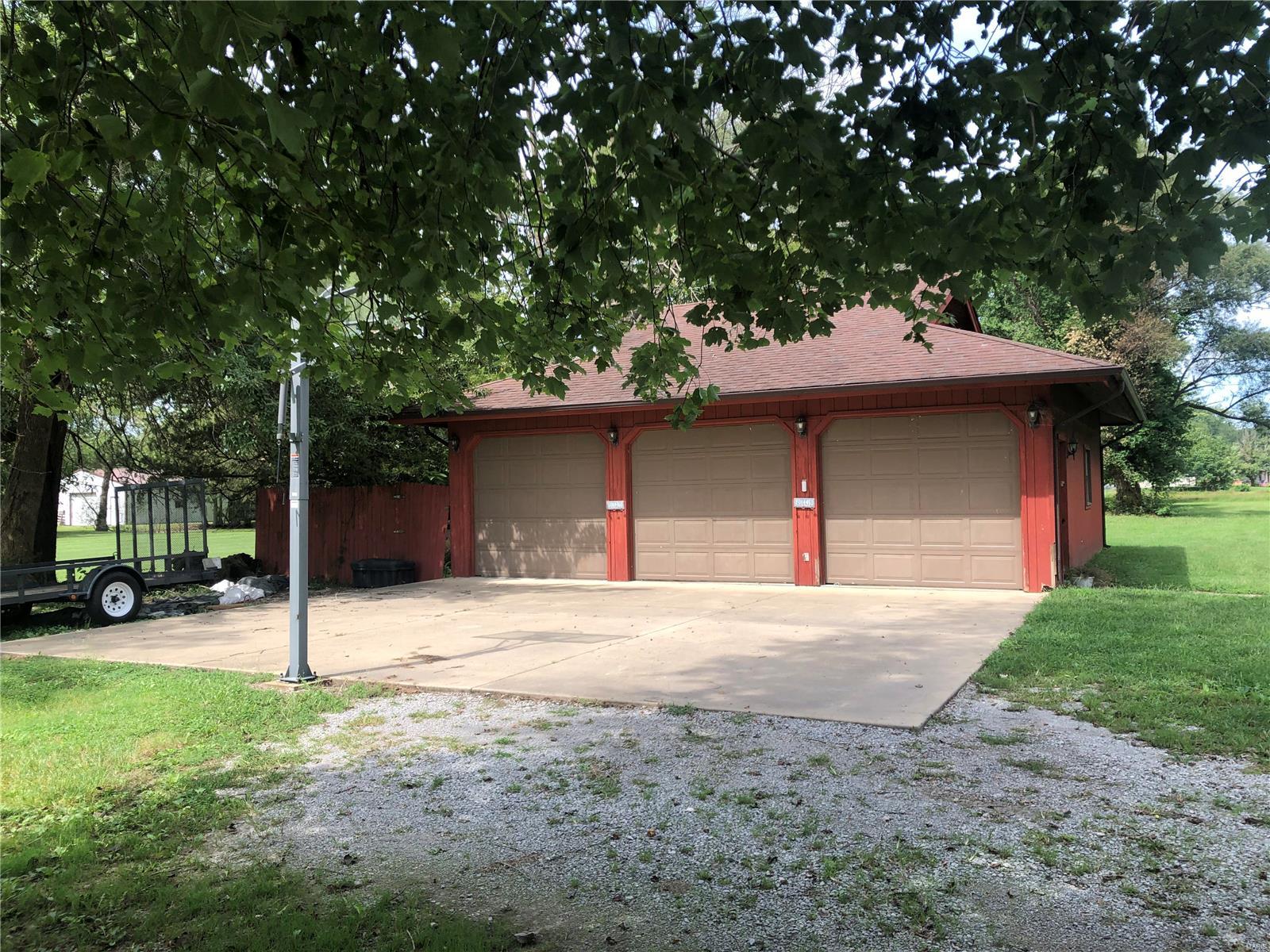 13033 Bowling Alley Road Benton, IL 62812 - Photo 6 of 14 Gallery Image 6