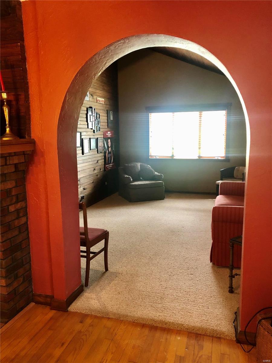 13033 Bowling Alley Road Benton, IL 62812 - Photo 10 of 14 Gallery Image 10