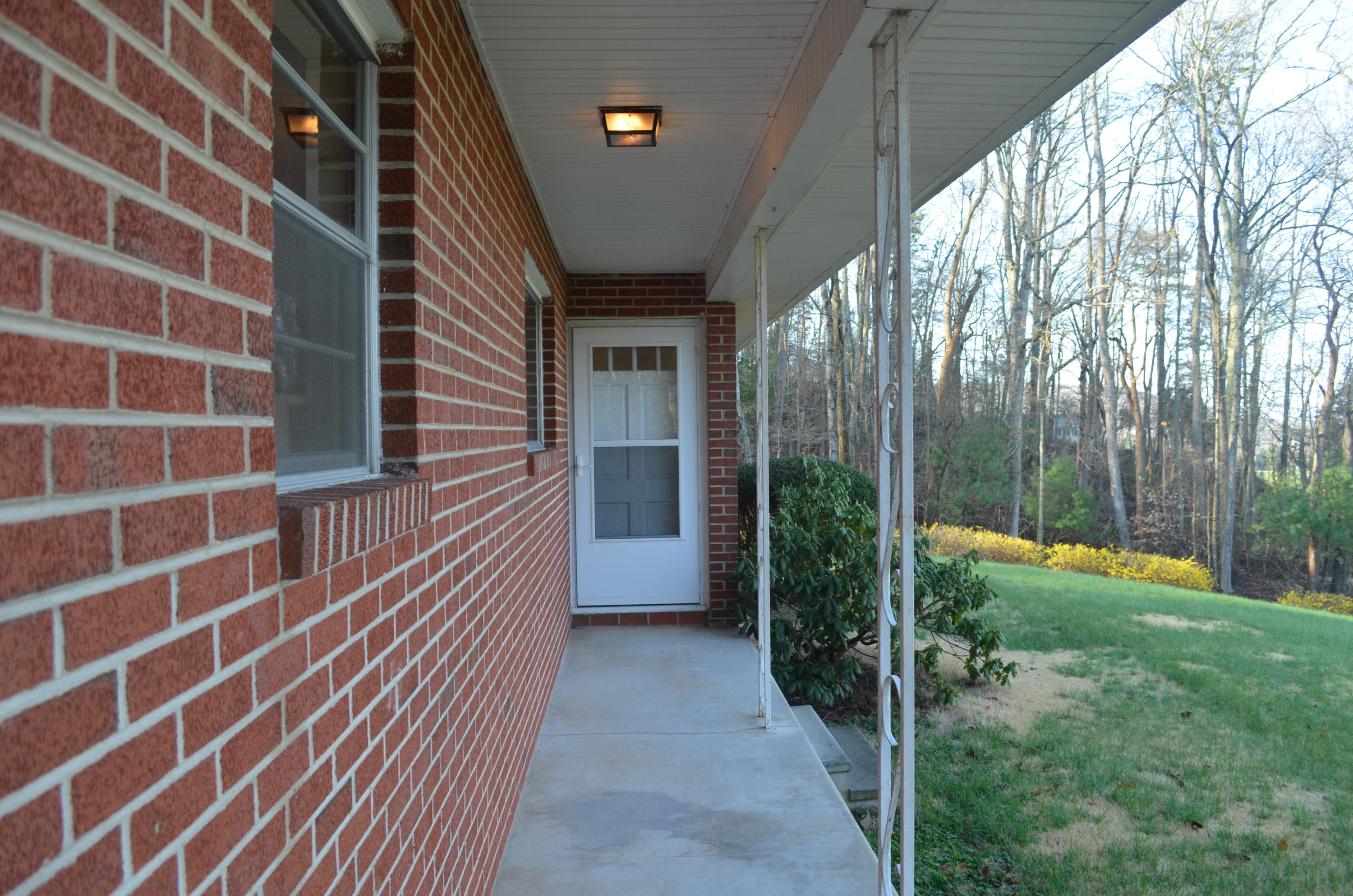 2319 River Road Kingston, TN 37763 - Photo 9 of 24 DSC_0925.JPG