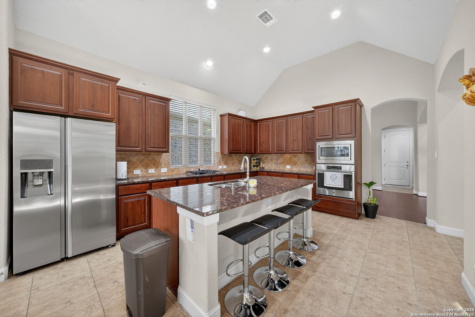 8226 Two Winds San Antonio, TX 78255 - Photo 13 of 31