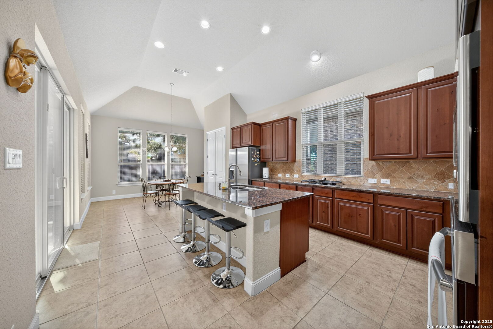 8226 Two Winds San Antonio, TX 78255 - Photo 10 of 31