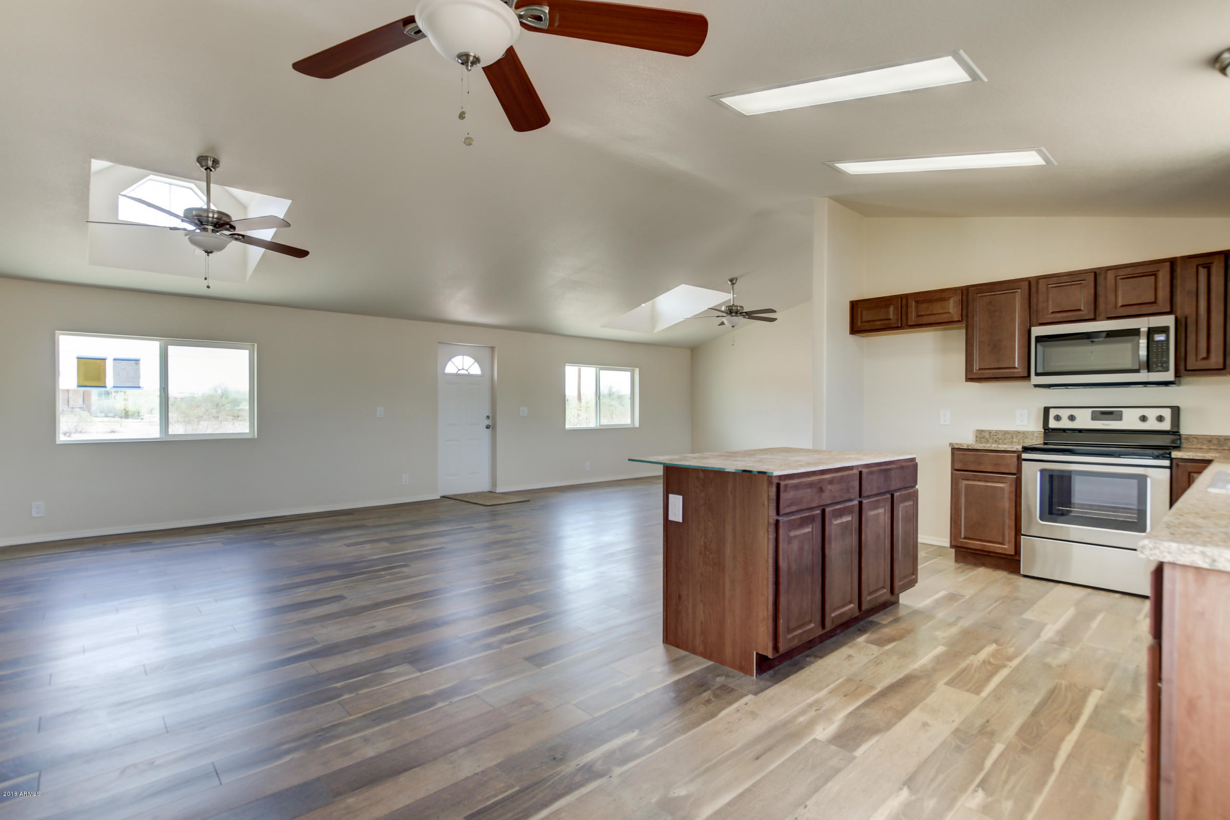 1574 South Starr Road Apache Junction, AZ 85119 - Photo 8 of 32 1574 S Starr Rd-17
