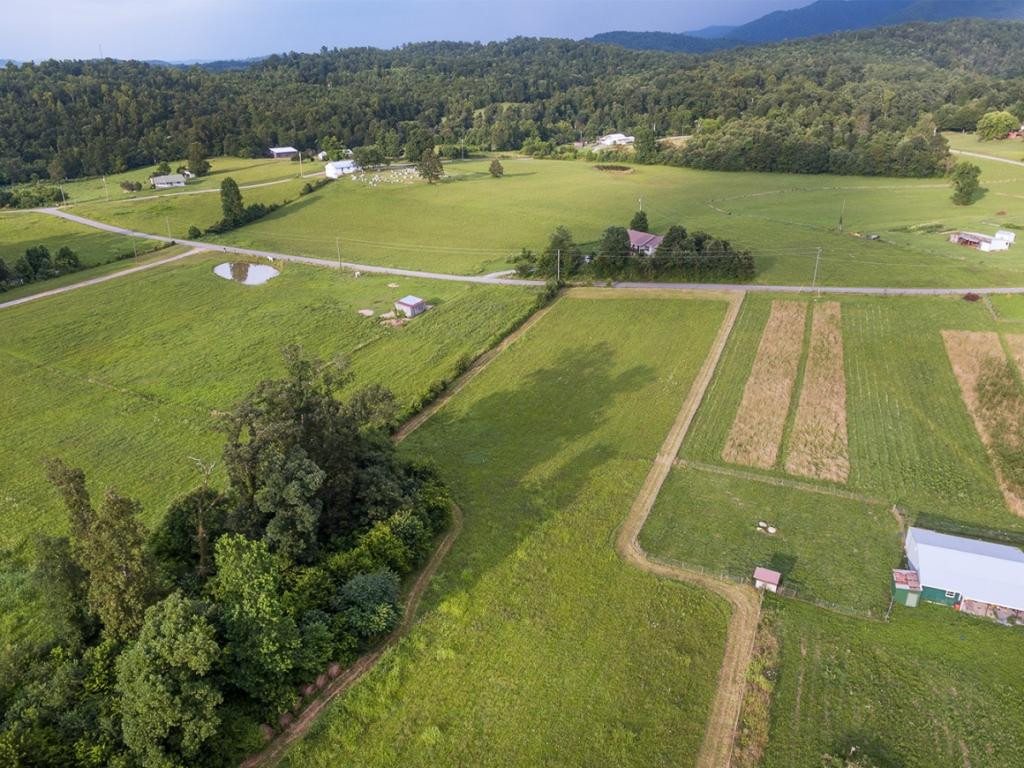 174 Richard Blake Road Greeneville, TN 37743 - Photo 10 of 11 Photo 11