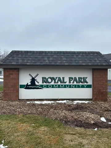 $269,900 | 115 South Zeeland Parkway, Unit 115, Zeeland, MI 49464