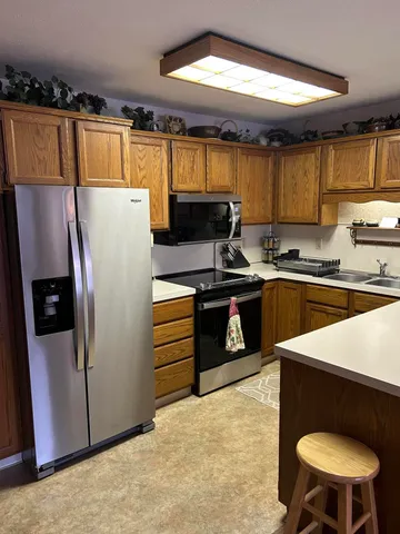 $269,900 | 115 South Zeeland Parkway, Unit 115, Zeeland, MI 49464