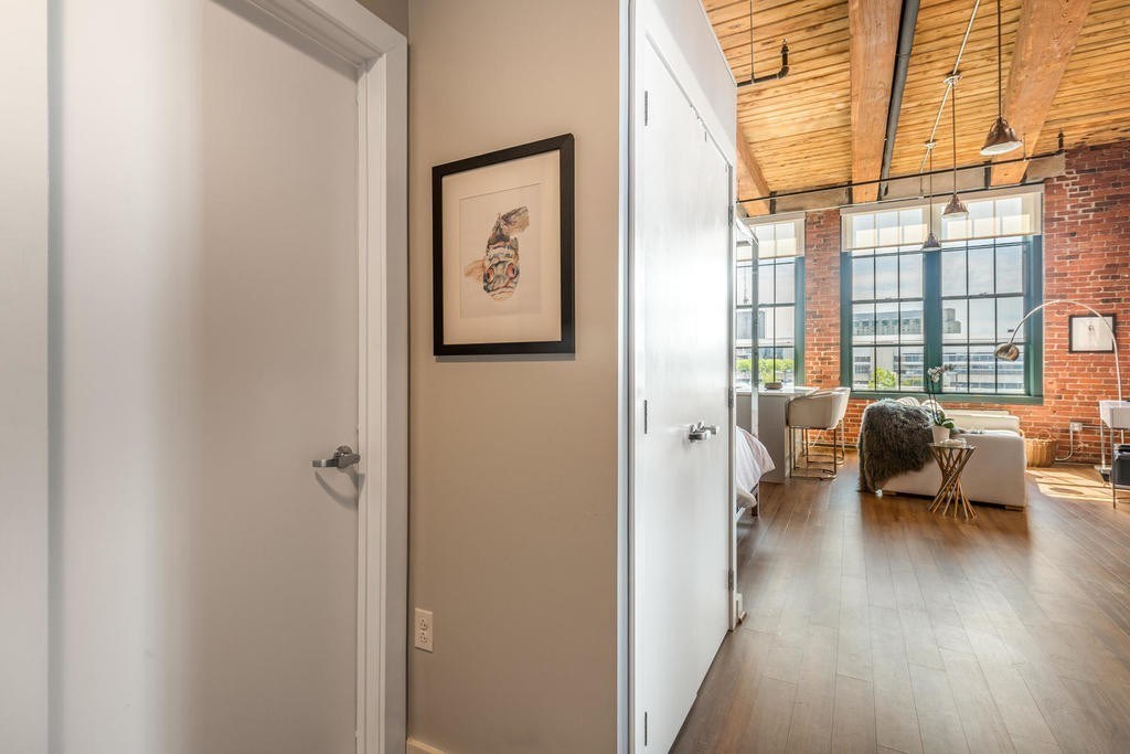 63 Melcher Street, Unit 309 Boston, MA 02210 - Photo 5 of 7