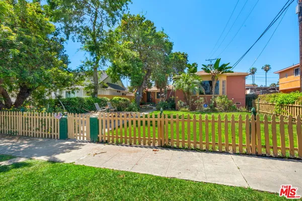 $849,000 | 5417 South Mullen Avenue, Los Angeles, CA 90043