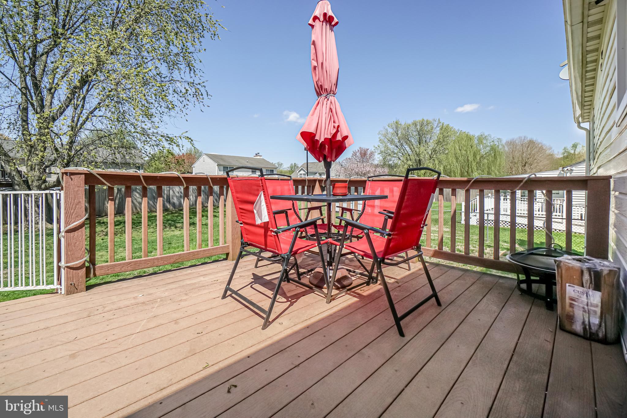 139 Milestone Road Elkton, MD 21921 - Photo 18 of 23 Large composite deck on off kitchen