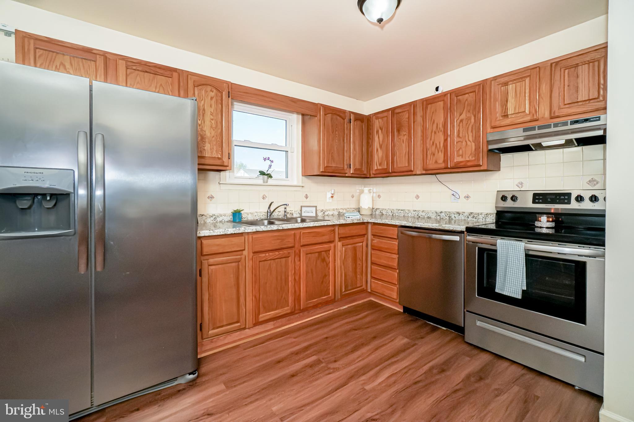 139 Milestone Road Elkton, MD 21921 - Photo 5 of 23 Stainless appliances