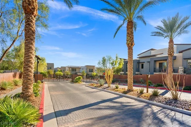 $2,550 | 11303 Kraft Mountain Avenue, Unit 103, Las Vegas, NV 89135