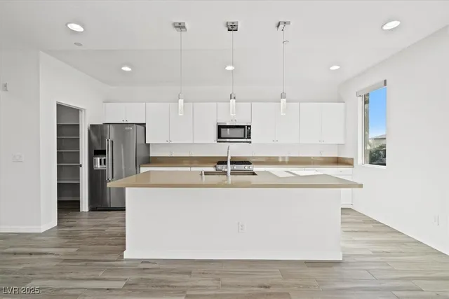 $2,550 | 11303 Kraft Mountain Avenue, Unit 103, Las Vegas, NV 89135