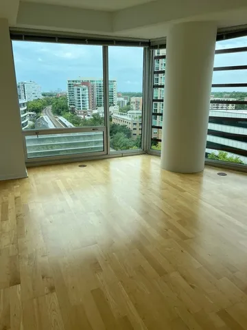 $299,000 | 1720 Maple Avenue, Unit 1170, Evanston, IL 60201