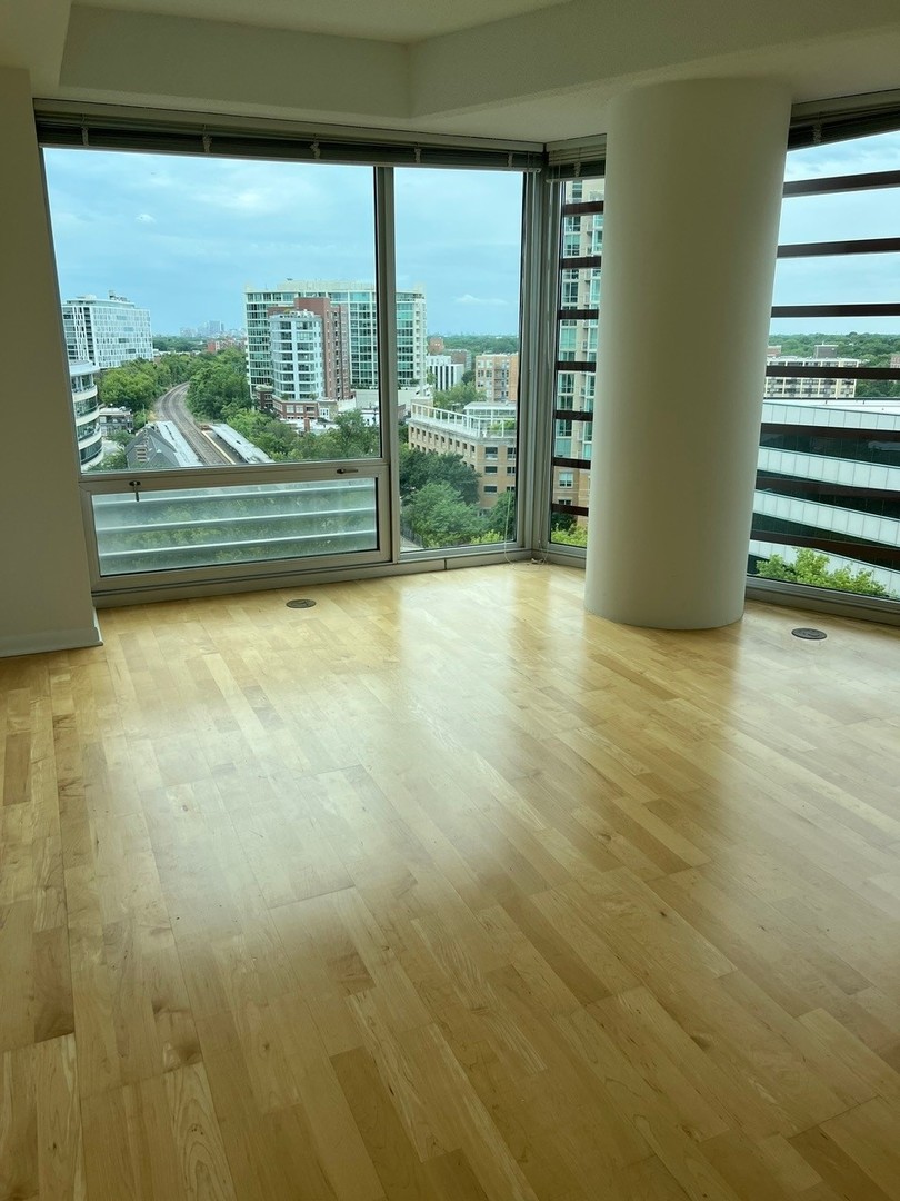 1720 Maple Avenue, Unit 1170 Evanston, IL 60201 - Photo 13 of 36