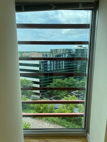 $299,000 | 1720 Maple Avenue, Unit 1170, Evanston, IL 60201