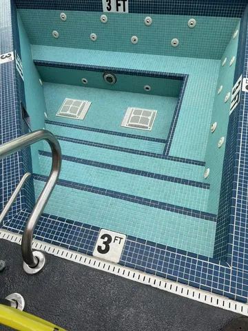 $299,000 | 1720 Maple Avenue, Unit 1170, Evanston, IL 60201