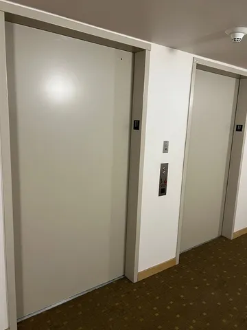 $299,000 | 1720 Maple Avenue, Unit 1170, Evanston, IL 60201