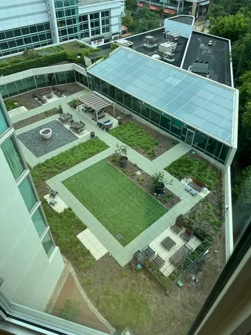 $299,000 | 1720 Maple Avenue, Unit 1170, Evanston, IL 60201