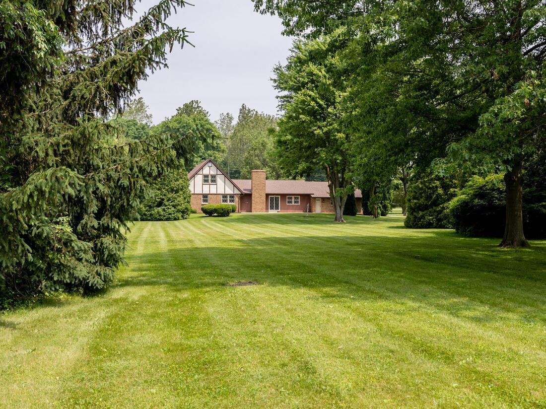 1401 Irvin Road Lima, OH 45807 - Photo 35 of 61 irvin rear 1