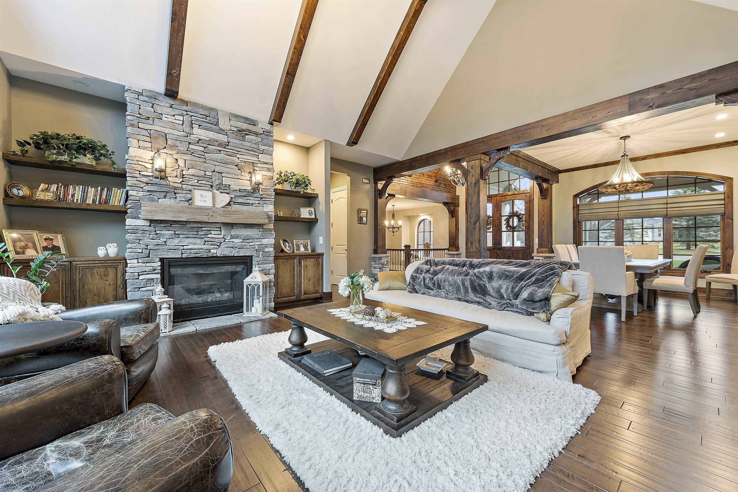 7671 Maple Ridge Drive Clarkston, MI 48346 - Photo 9 of 94 1898840-8.JPG